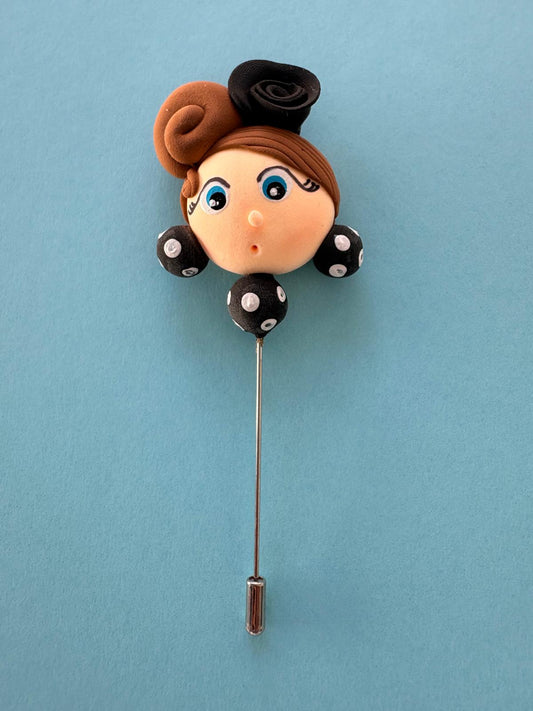 Alfiler de flamenca castaño y negro, hecho a mano