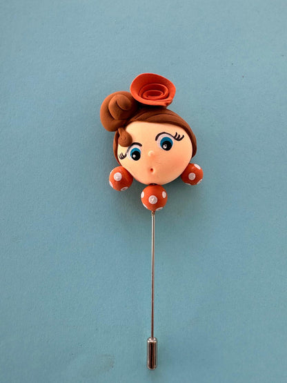 Alfiler de flamenca castaño y naranja, hecho a mano